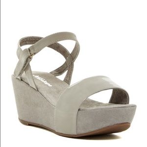Antelope Contrast Platform Sandal
